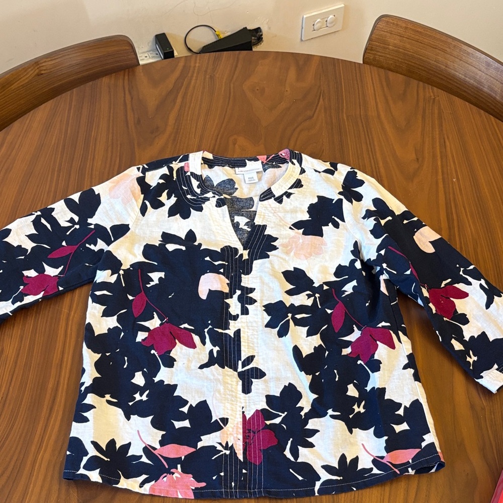 Liz Claiborne Navy Floral Button-Front Top with Pink Accents